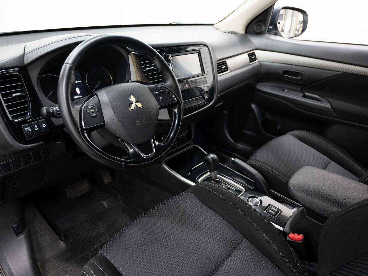 Митсубиши Оутлэндер б/у, 2017, Вариатор. Фото: #6