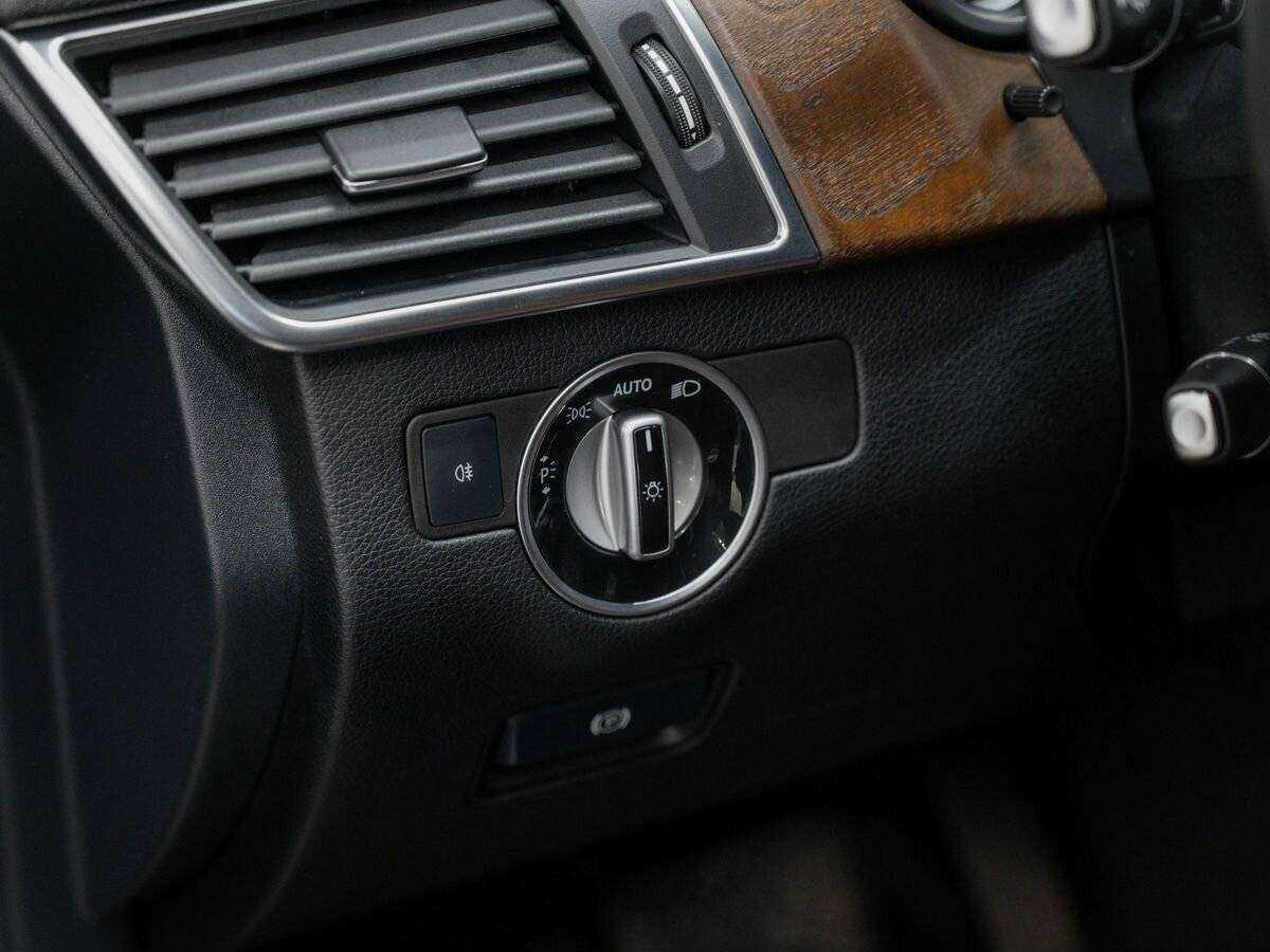 Мерседес-Бенц М-Класс б/у, 2013, Автоматическая. Фото: #17