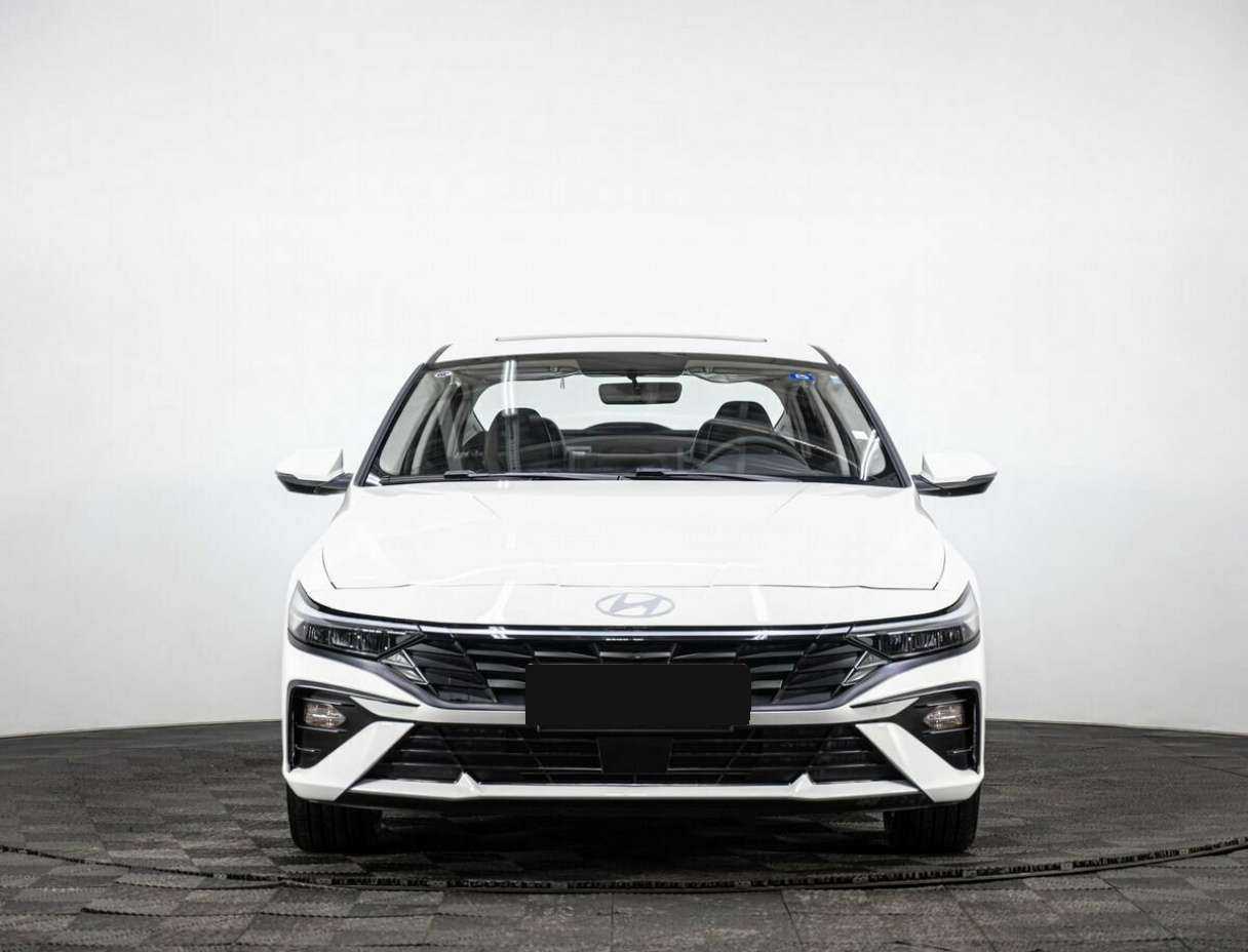 Хендай Елантра б/у, 2023, Вариатор. Фото: #1