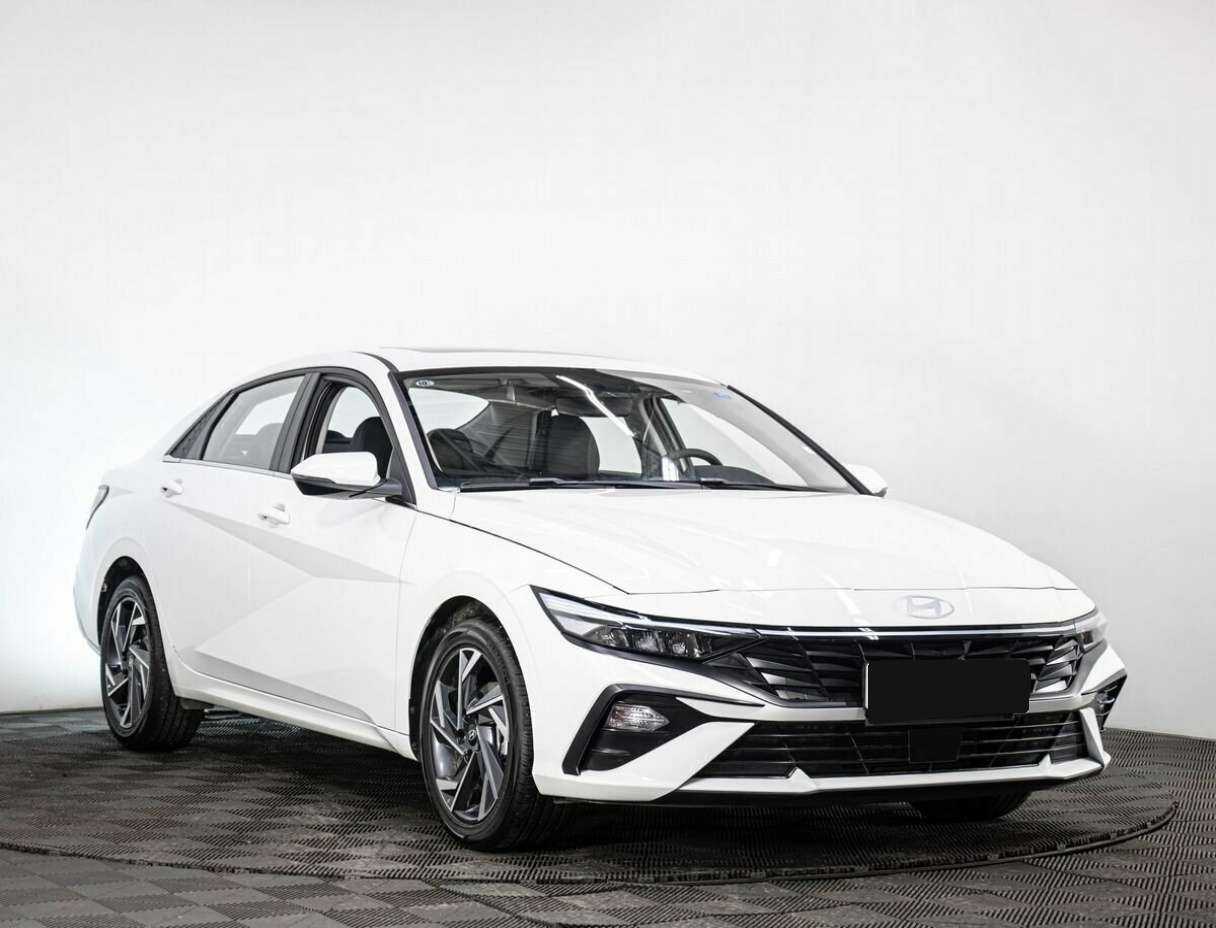 Хендай Елантра б/у, 2023, Вариатор. Фото: #2