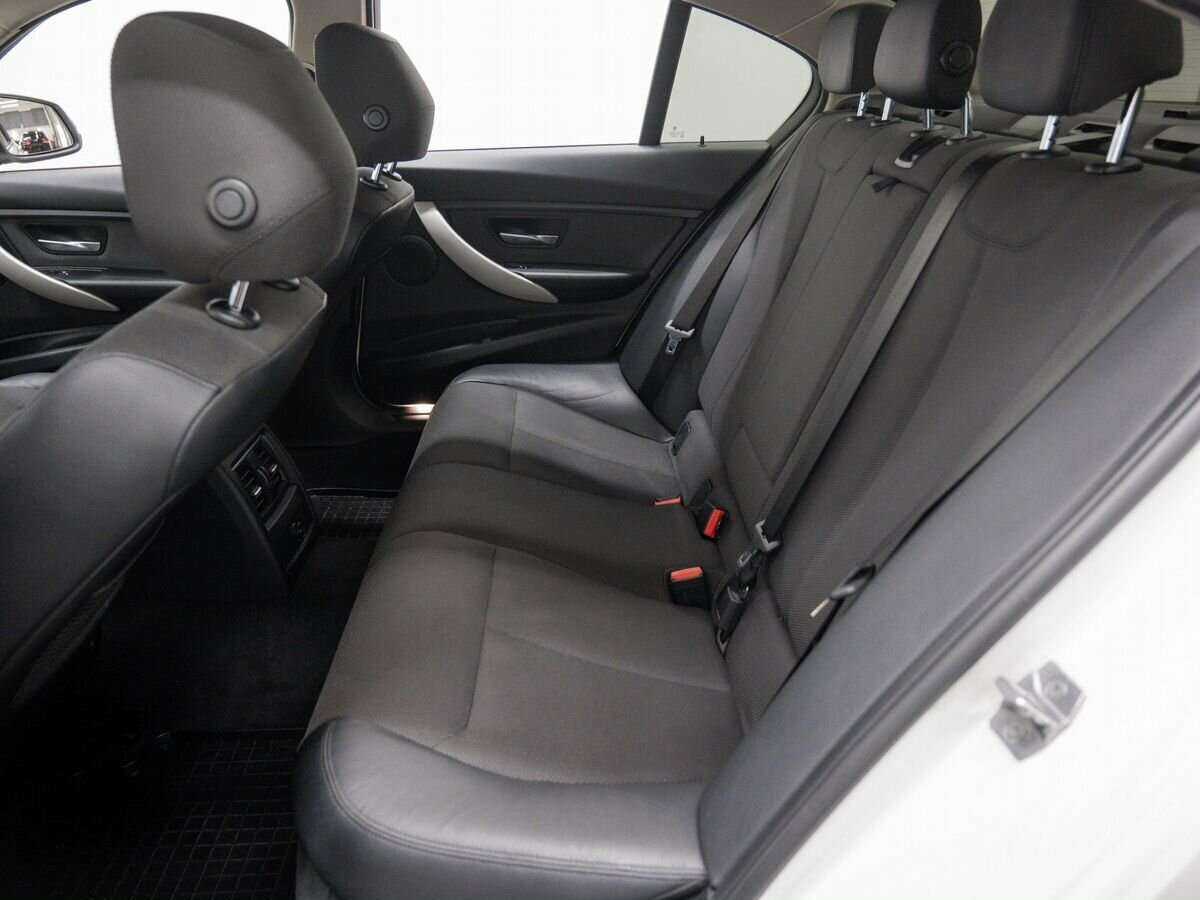 БМВ 3 серии б/у, 2016, Автоматическая. Фото: #11