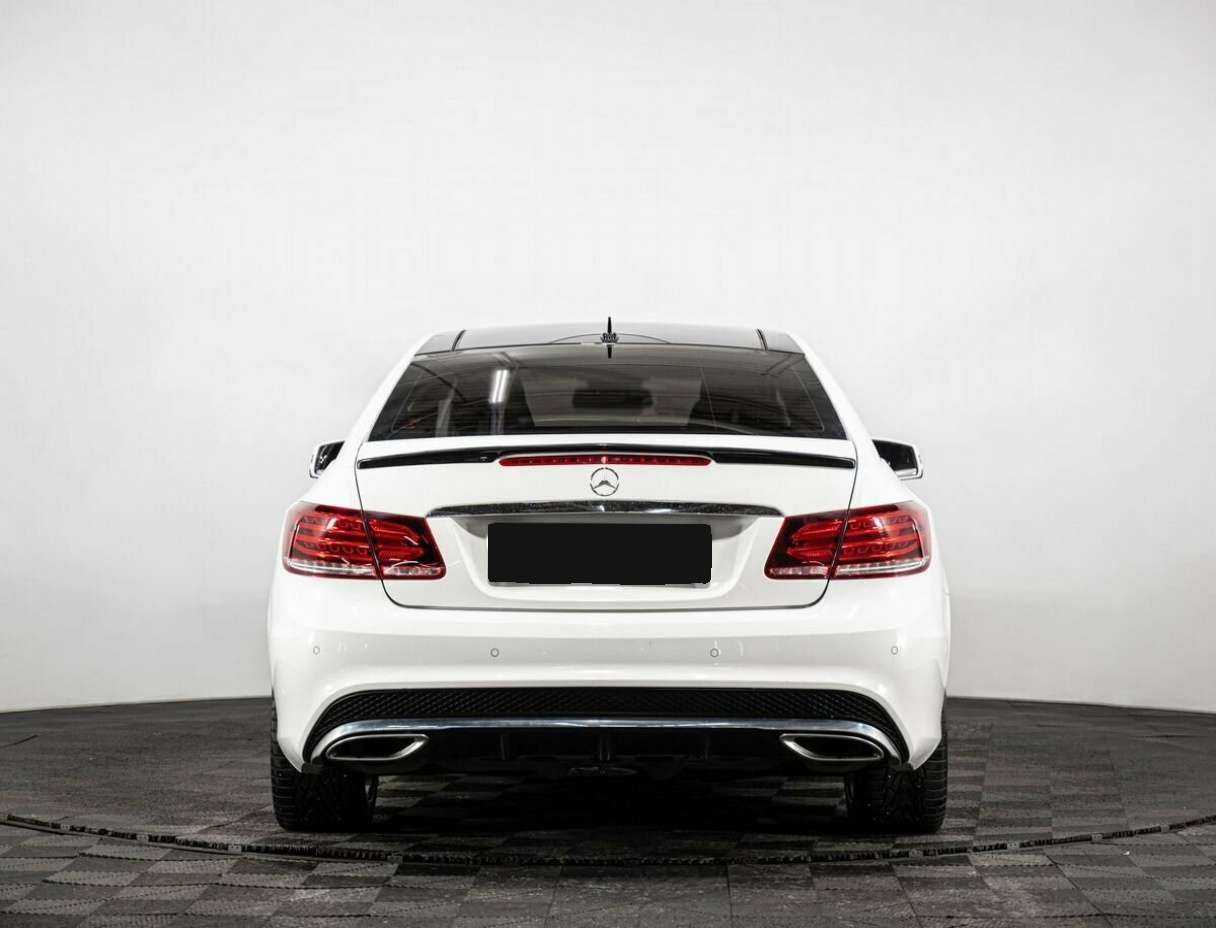 Мерседес-Бенц Е-Класс б/у, 2014, Автоматическая. Фото: #4