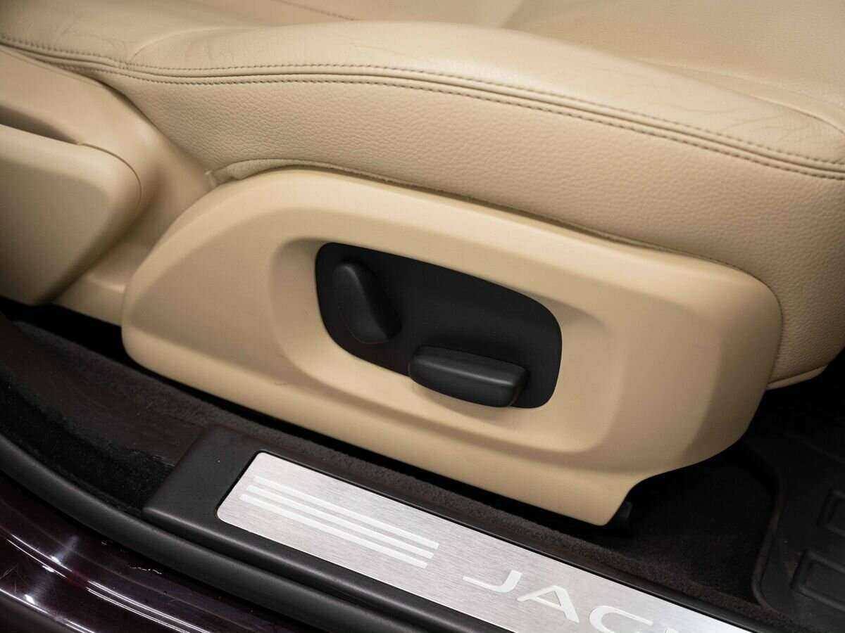 Ягуар ИксФ б/у, 2013, Автоматическая. Фото: #15