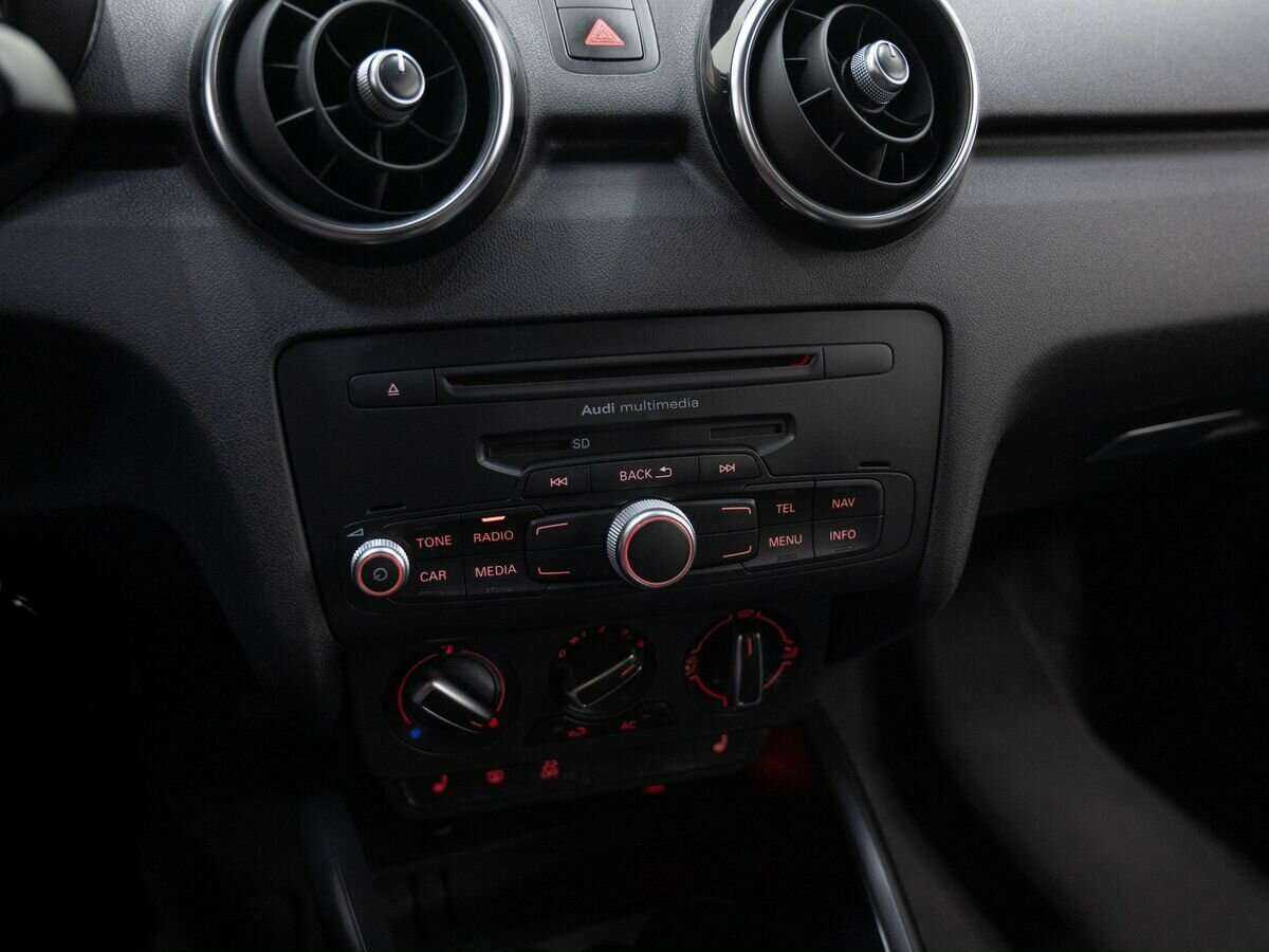 Ауди А1 б/у, 2012, Роботизированная. Фото: #14