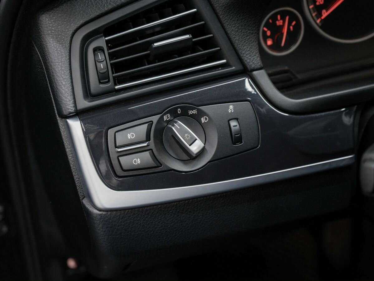 БМВ 5 серии б/у, 2013, Автоматическая. Фото: #13