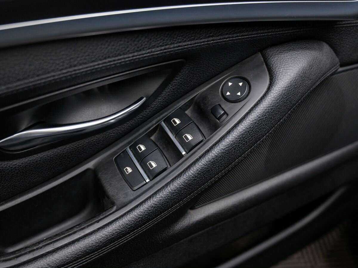 БМВ 5 серии б/у, 2013, Автоматическая. Фото: #14