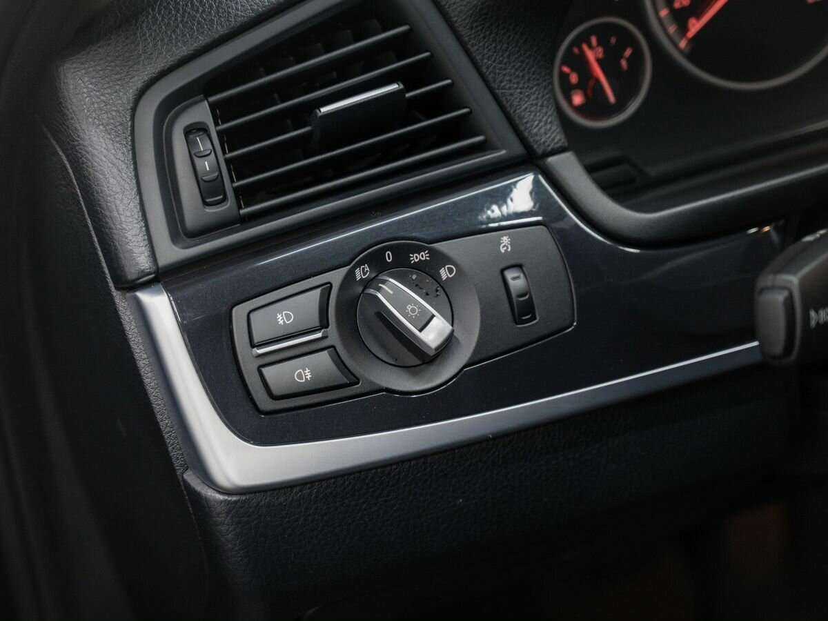 БМВ 5 серии б/у, 2013, Автоматическая. Фото: #15