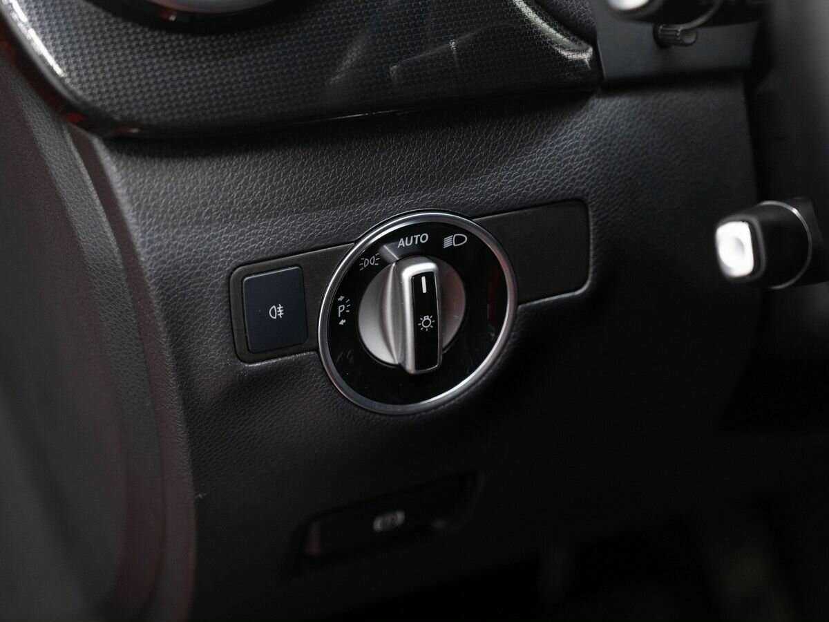 Мерседес-Бенц Б-Класс б/у, 2013, Роботизированная. Фото: #16