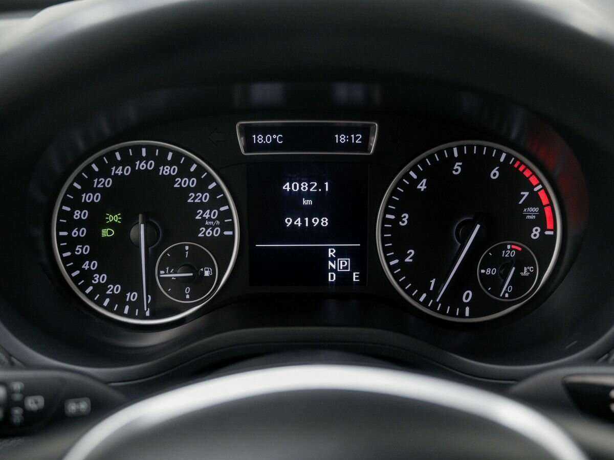 Мерседес-Бенц Б-Класс б/у, 2013, Роботизированная. Фото: #23