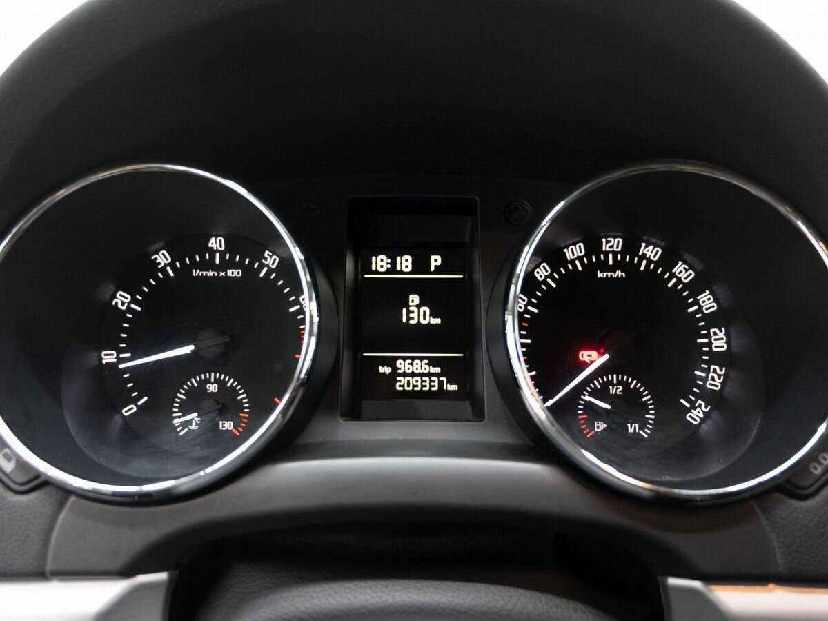 Шкода Йети б/у, 2014, Роботизированная. Фото: #13