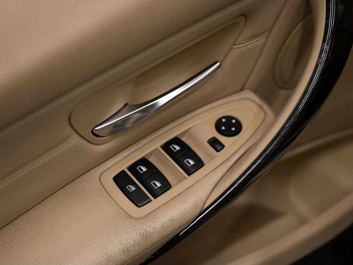 БМВ 3 серии б/у, 2012, Автоматическая. Фото: #18