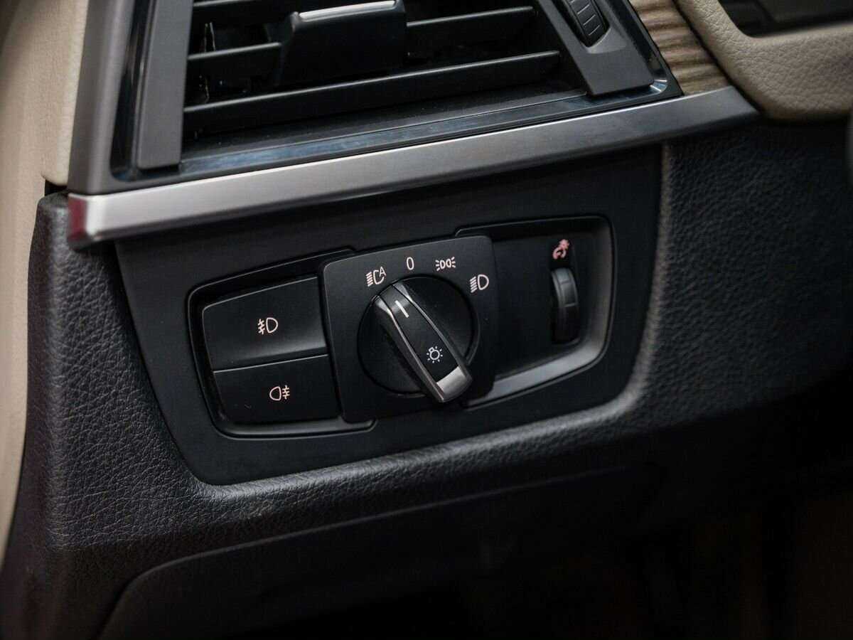 БМВ 3 серии б/у, 2012, Автоматическая. Фото: #12