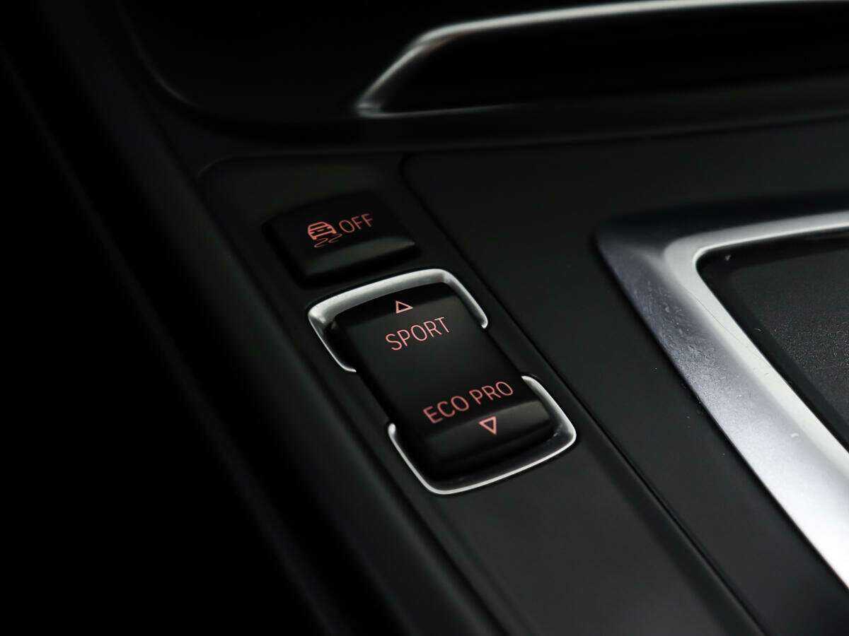 БМВ 3 серии б/у, 2017, Автоматическая. Фото: #21