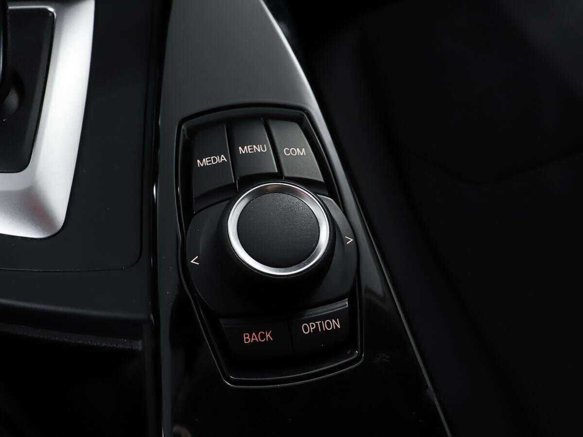 БМВ 3 серии б/у, 2017, Автоматическая. Фото: #22