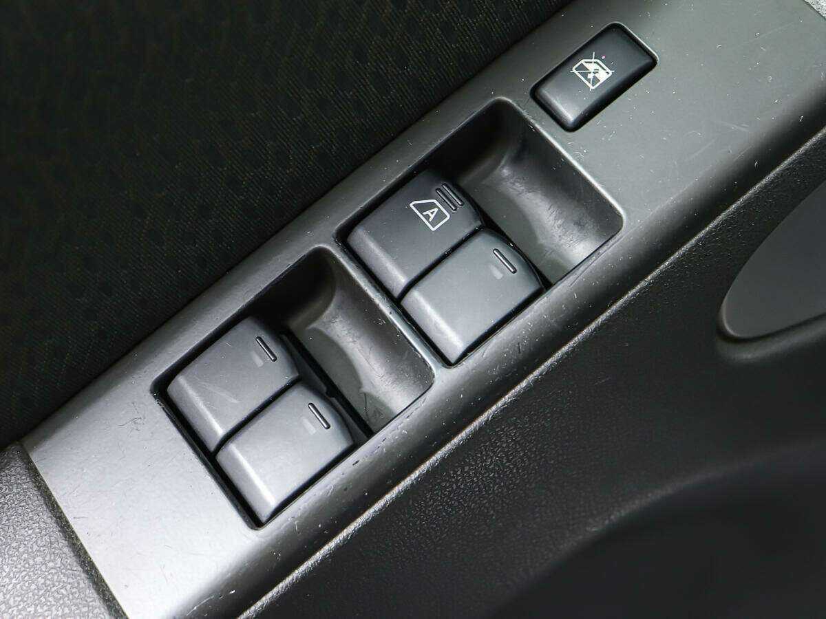 Ниссан Патфайндер б/у, 2012, Механическая. Фото: #16