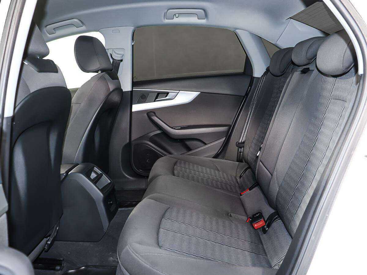 Ауди А4 б/у, 2015, Роботизированная. Фото: #9