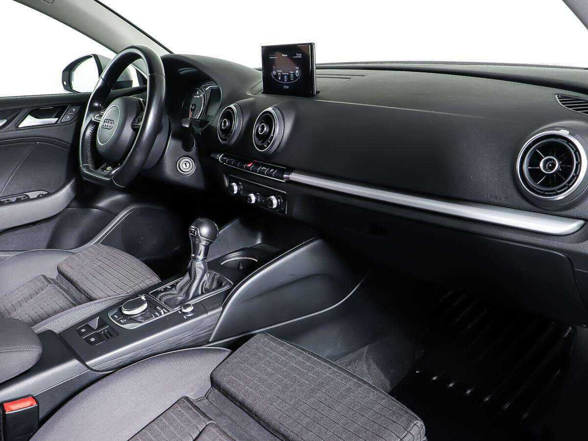 Ауди А3 б/у, 2015, Роботизированная. Фото: #7