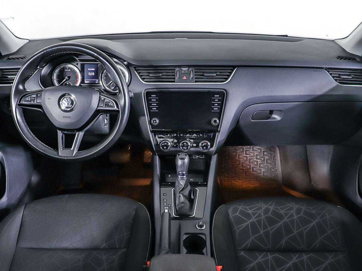 Шкода Октавия б/у, 2020, Роботизированная. Фото: #9