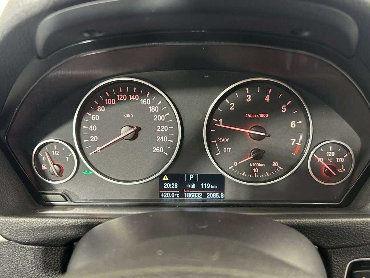 БМВ 3 серии б/у, 2014, Автоматическая. Фото: #10