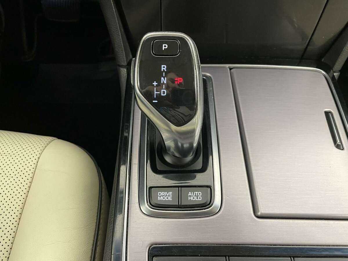 Хендай Экус б/у, 2013, Автоматическая. Фото: #12