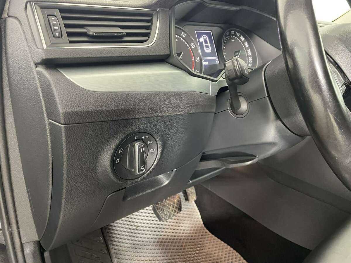 Шкода Суперб б/у, 2018, Роботизированная. Фото: #8