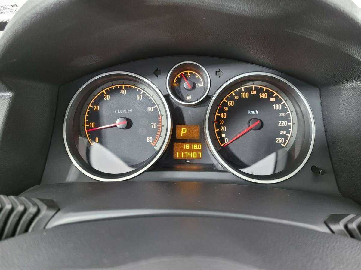 Опель Астра б/у, 2012, Автоматическая. Фото: #10