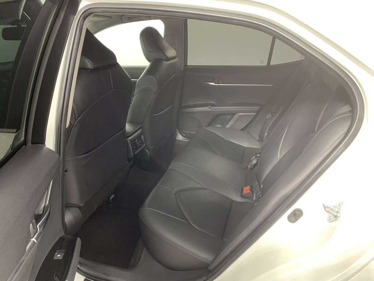 Тойота Камри б/у, 2020, Автоматическая. Фото: #9