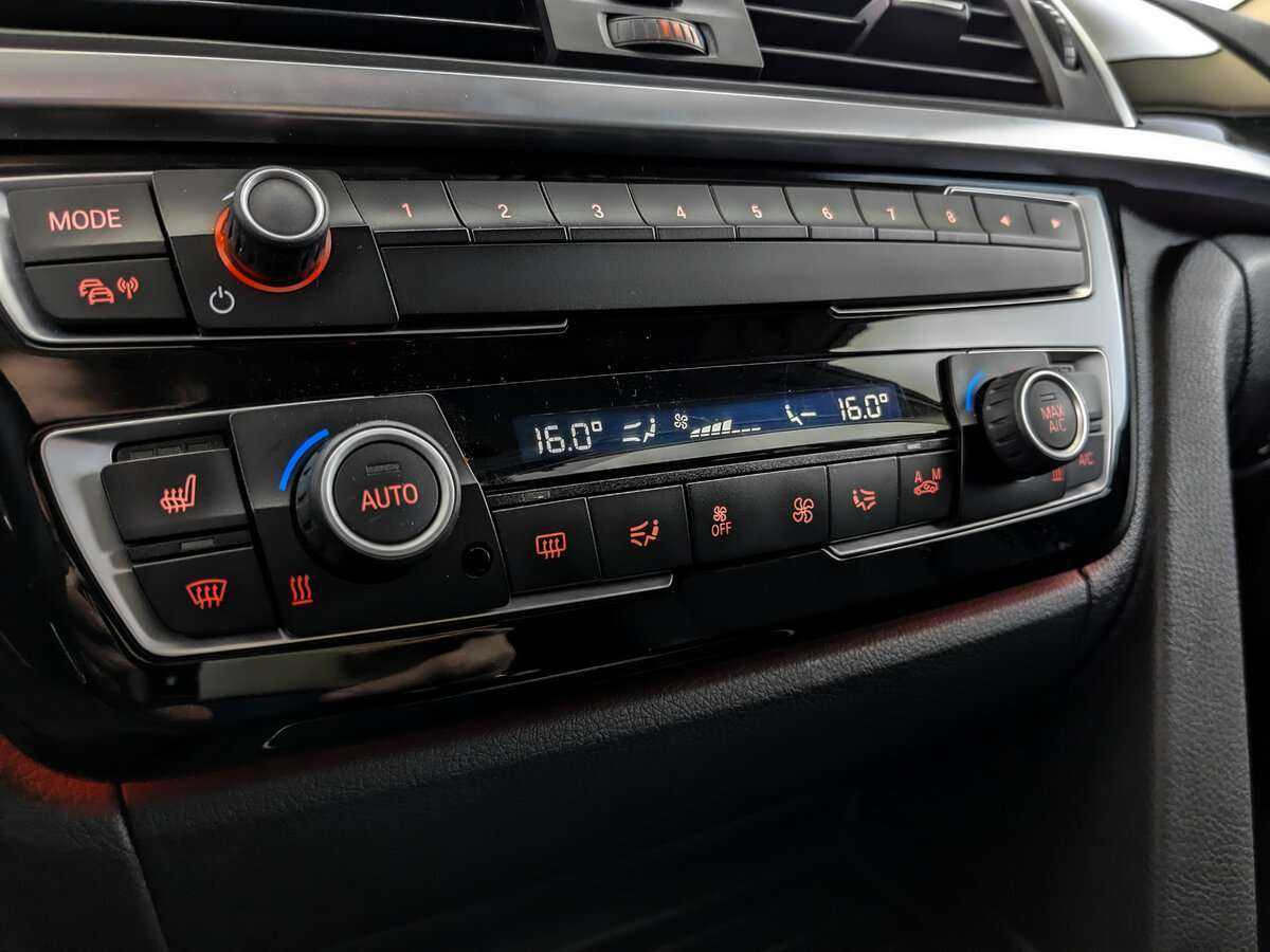 БМВ 3 серии б/у, 2017, Автоматическая. Фото: #19