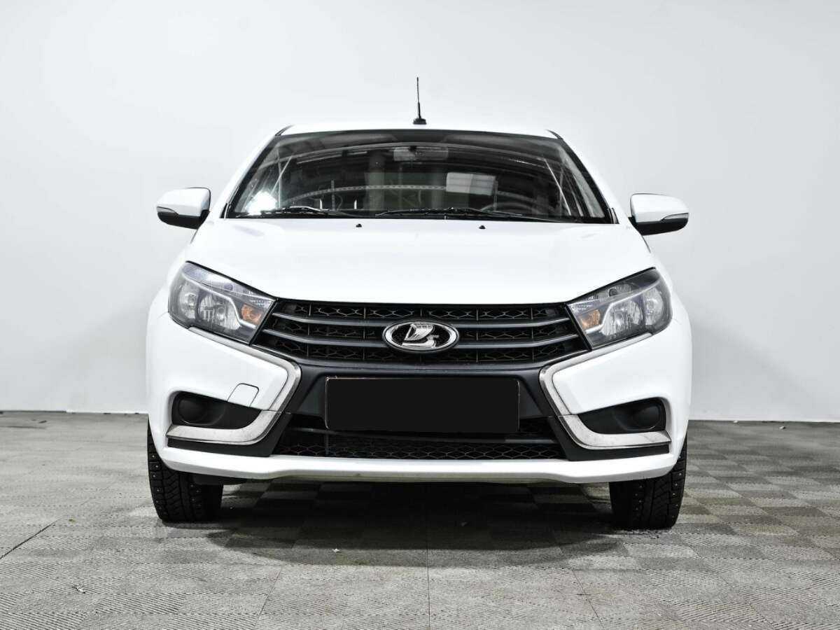 Лада (ВАЗ) Веста б/у, 2019, Механическая. Фото: #1