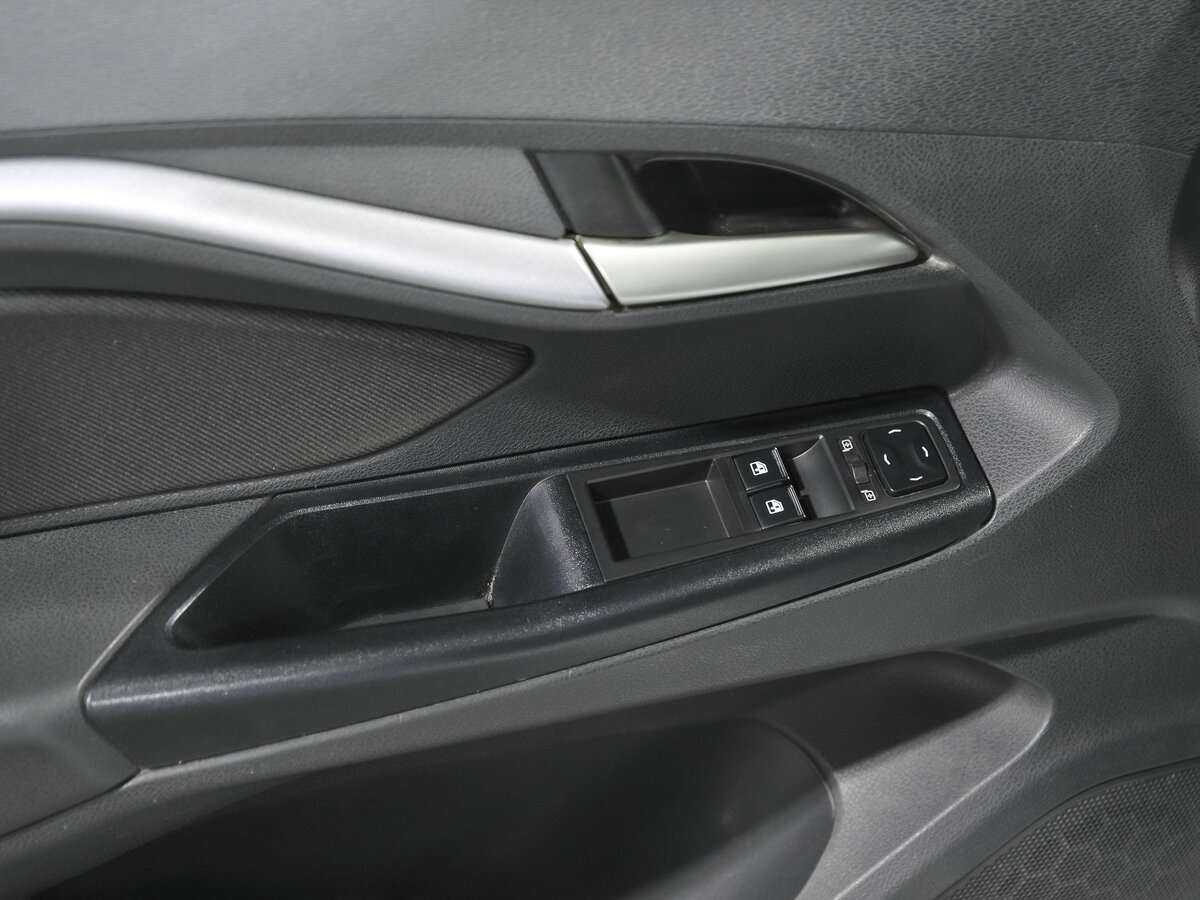 Лада (ВАЗ) Веста б/у, 2019, Механическая. Фото: #11