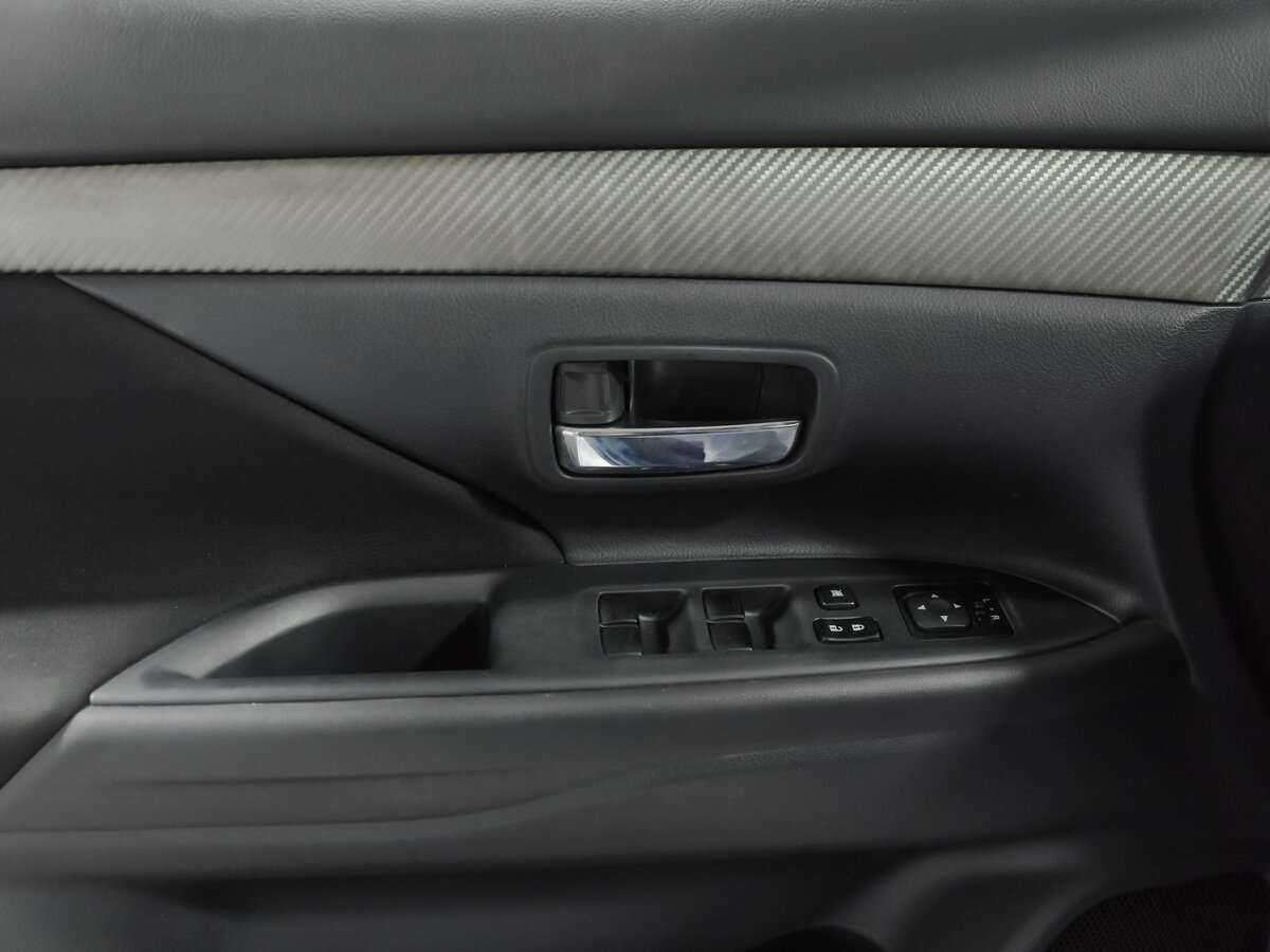 Митсубиши Оутлэндер б/у, 2013, Вариатор. Фото: #11