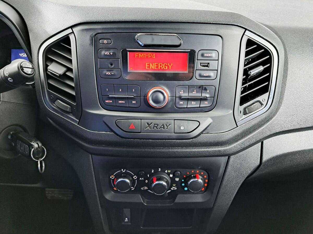 Лада (ВАЗ) ИКСРЭЙ б/у, 2018, Роботизированная. Фото: #12