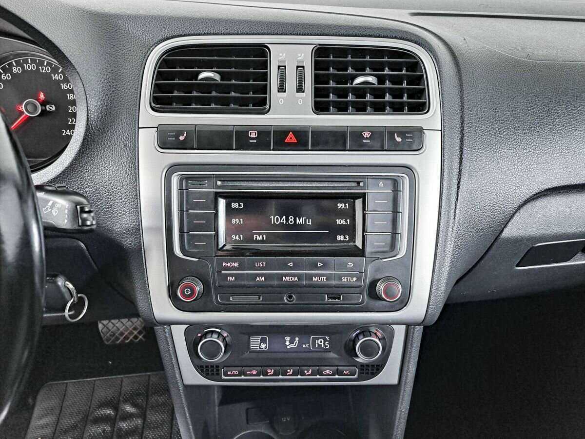 Фольксваген Поло б/у, 2017, Автоматическая. Фото: #12