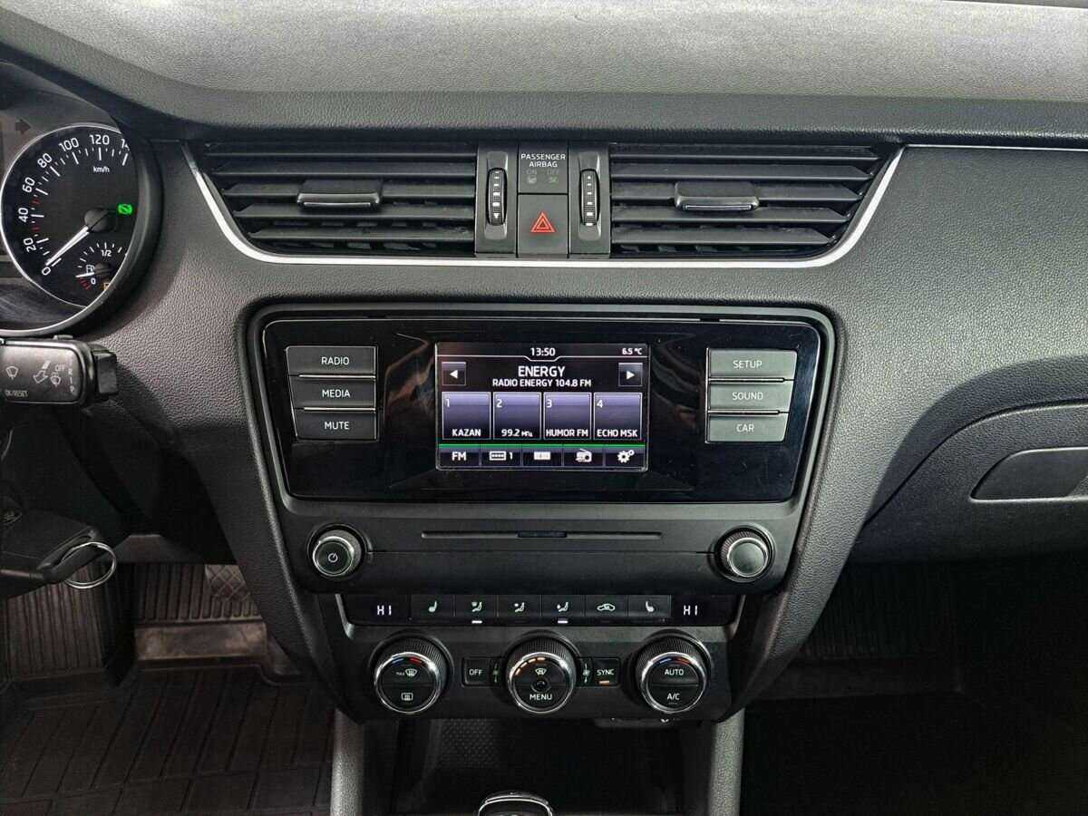 Шкода Октавия б/у, 2016, Роботизированная. Фото: #11