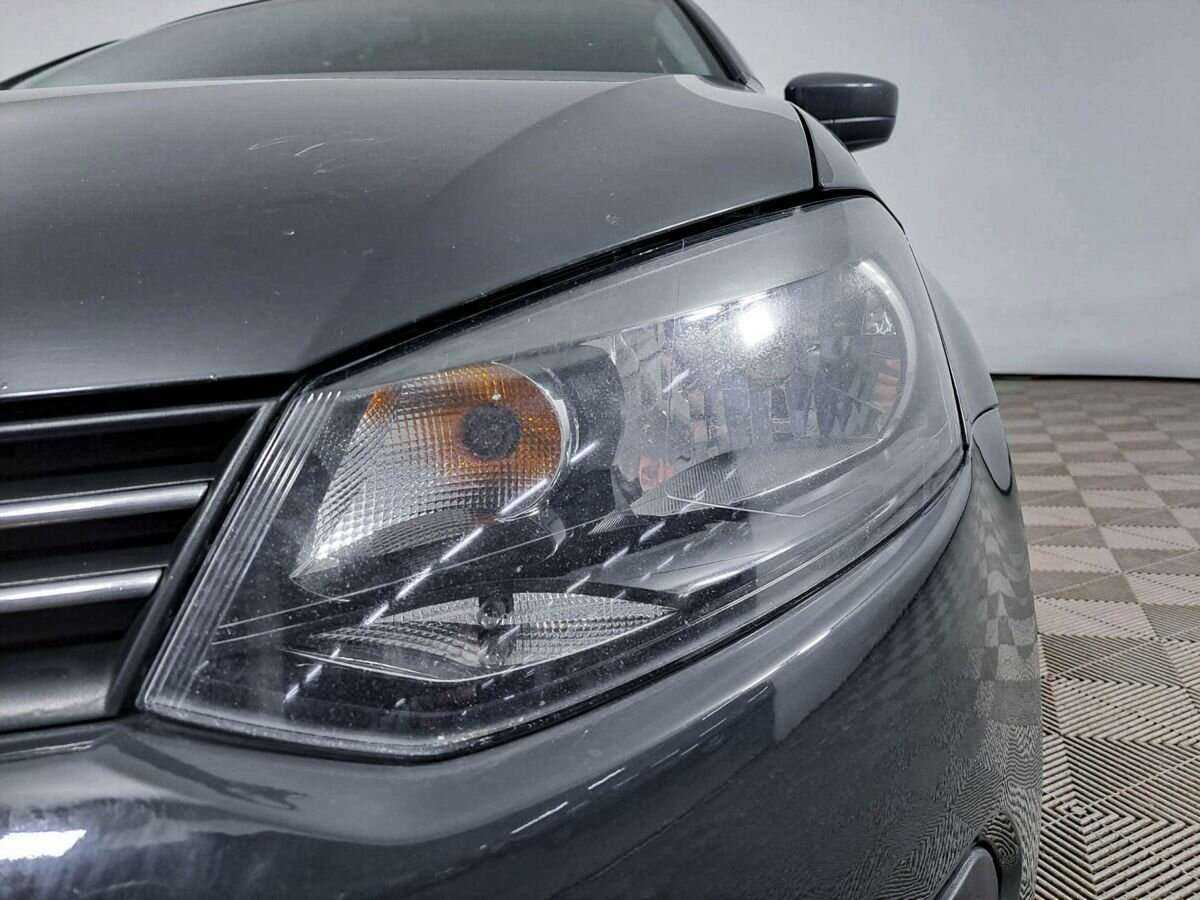 Фольксваген Поло б/у, 2012, Механическая. Фото: #16