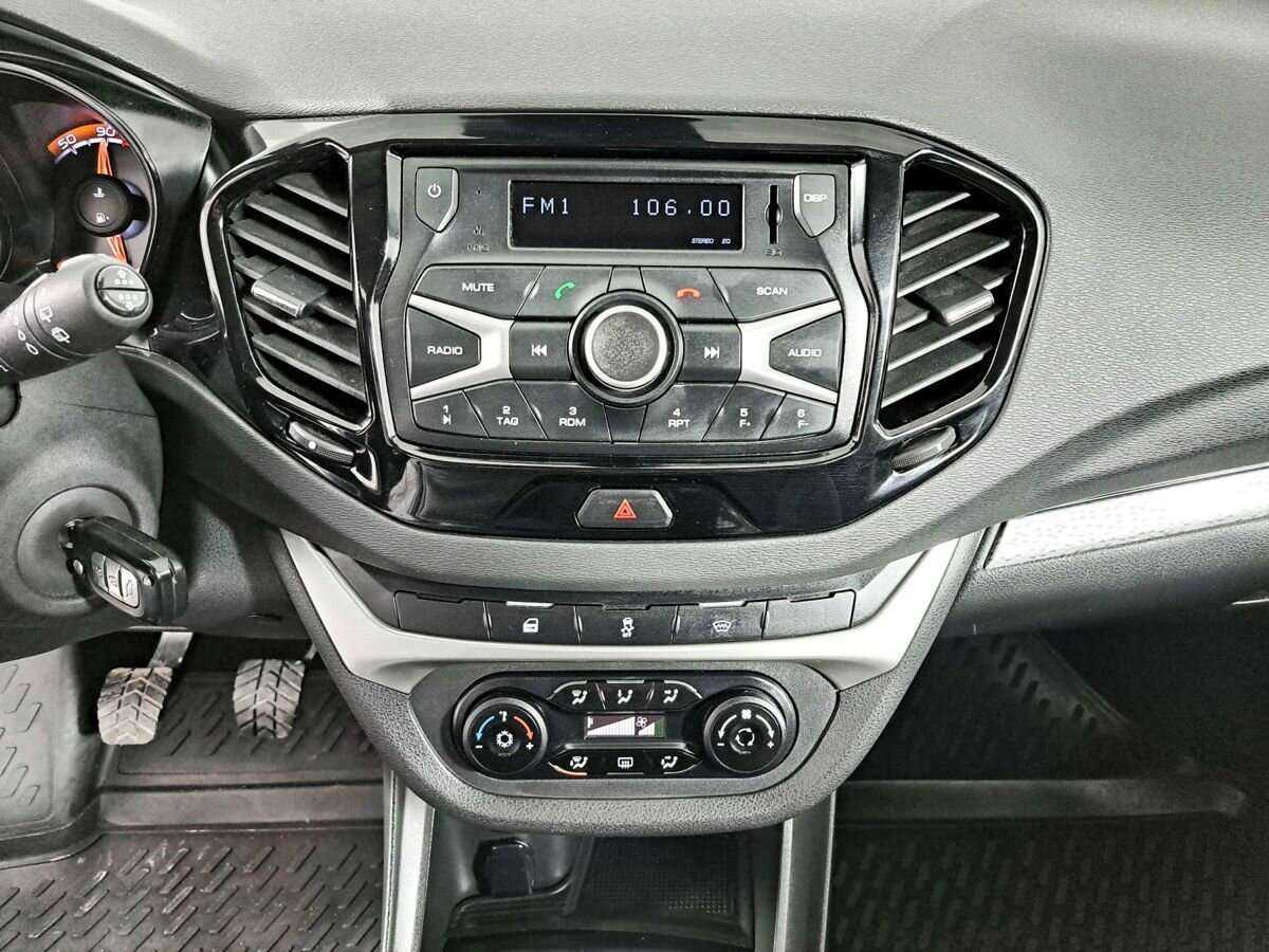 Лада (ВАЗ) Веста б/у, 2020, Механическая. Фото: #10