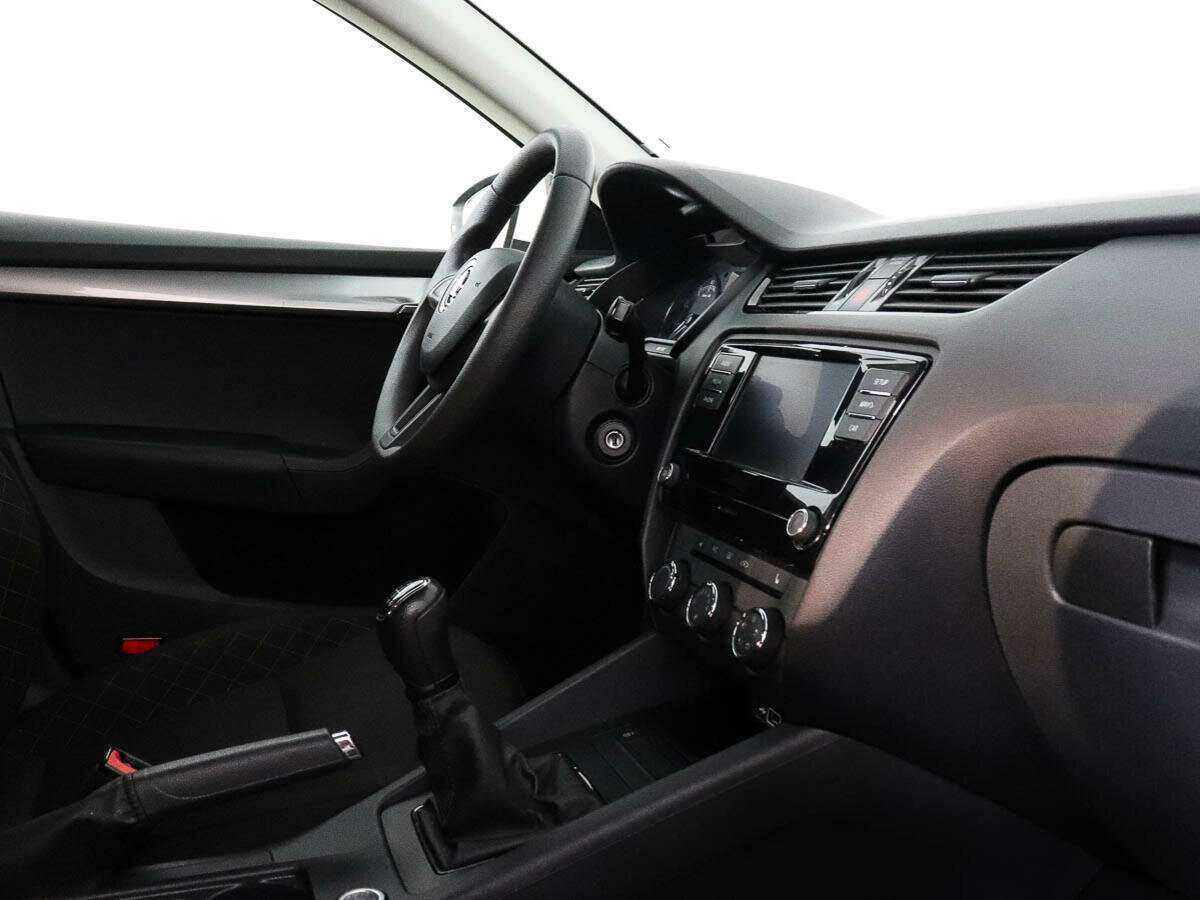 Шкода Октавия б/у, 2018, Механическая. Фото: #5