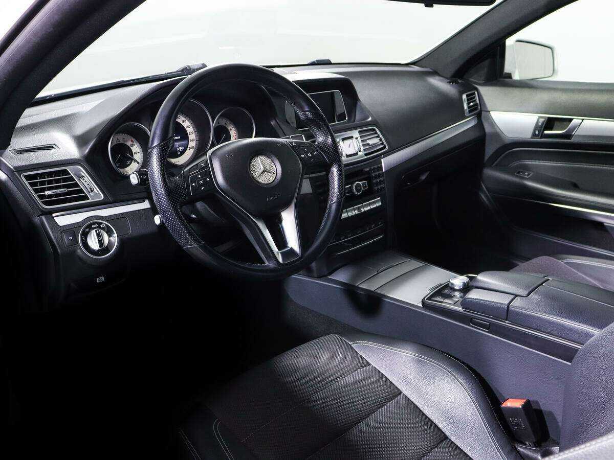 Мерседес-Бенц Е-Класс б/у, 2013, Автоматическая. Фото: #10