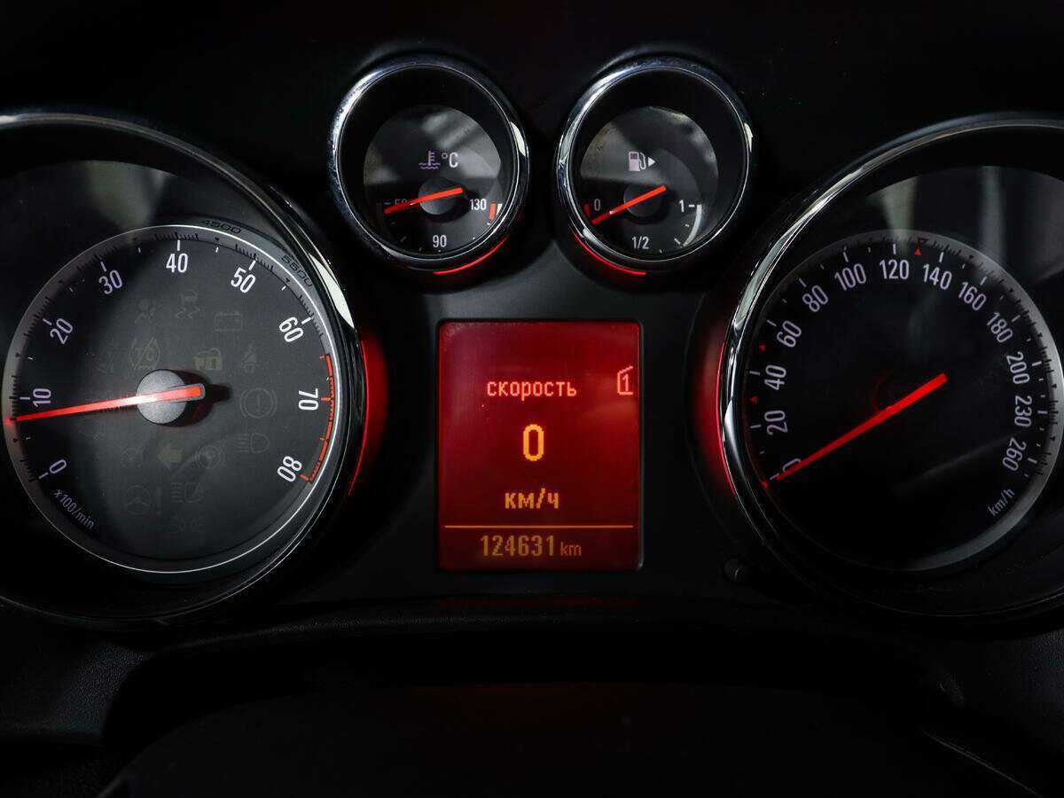 Опель Астра б/у, 2014, Механическая. Фото: #10