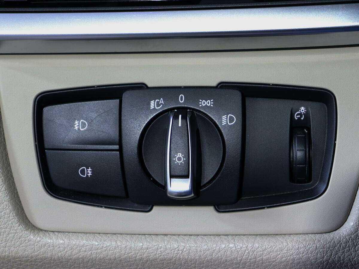 БМВ 3 серии б/у, 2013, Автоматическая. Фото: #13