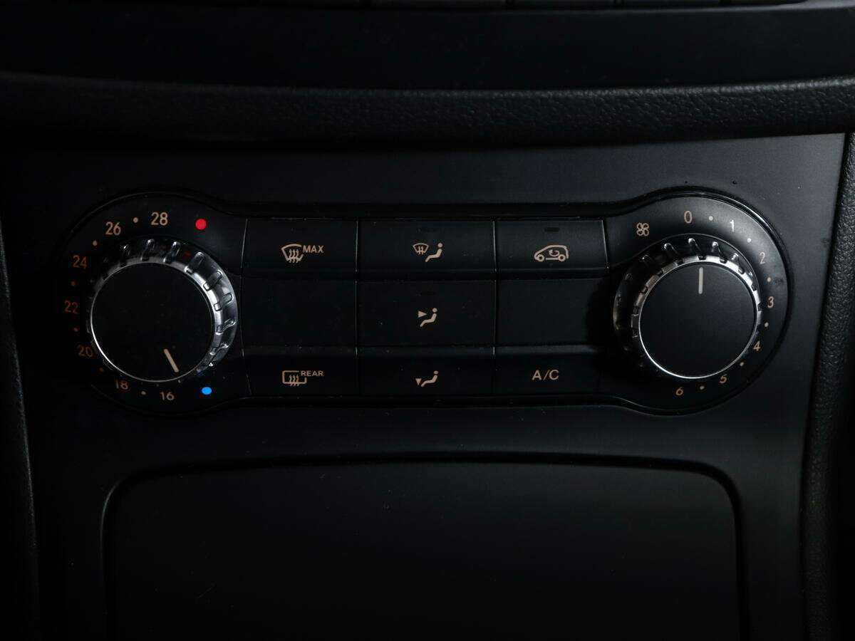 Мерседес-Бенц Б-Класс б/у, 2014, Роботизированная. Фото: #16