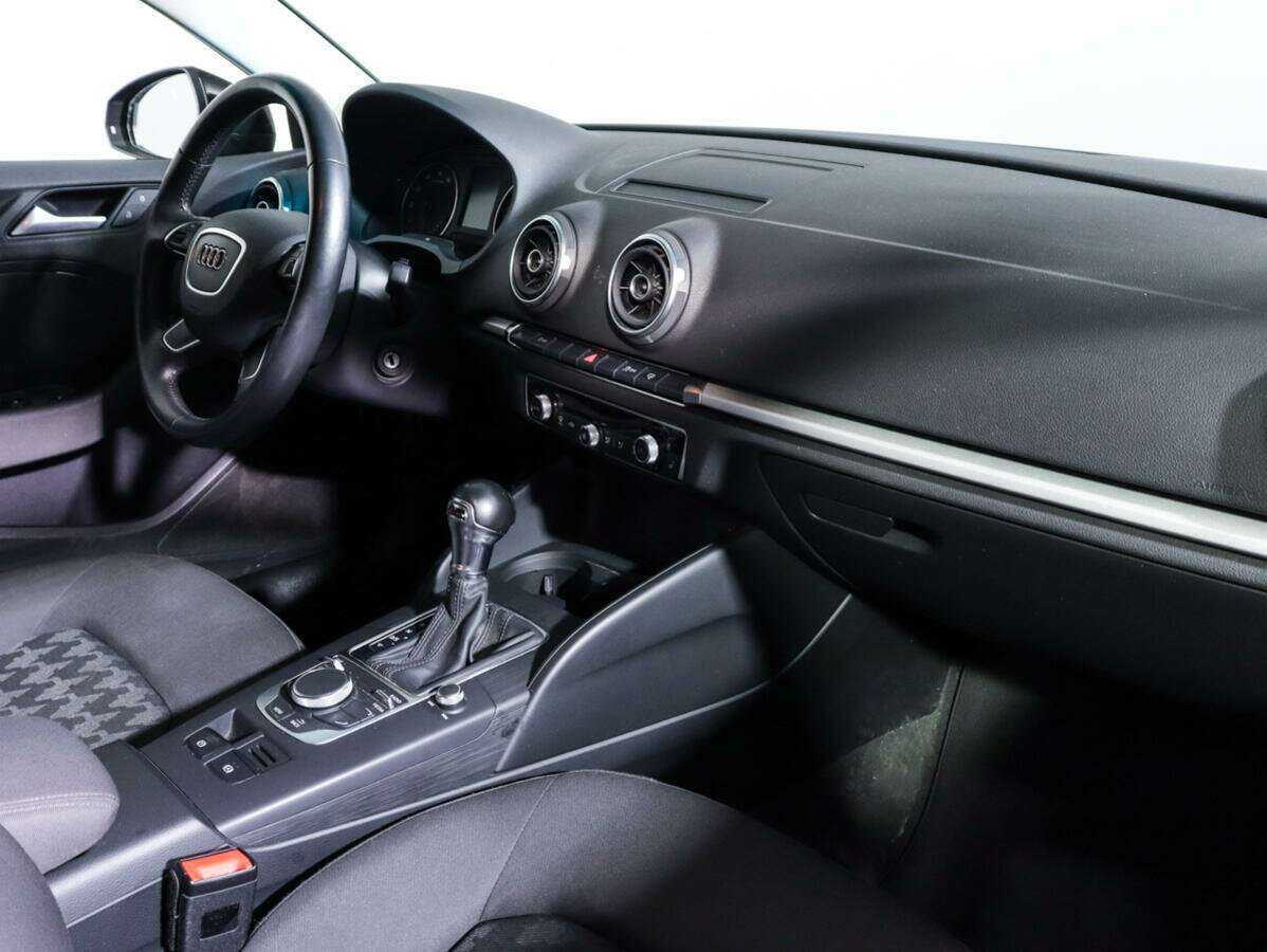 Ауди А3 б/у, 2015, Роботизированная. Фото: #6