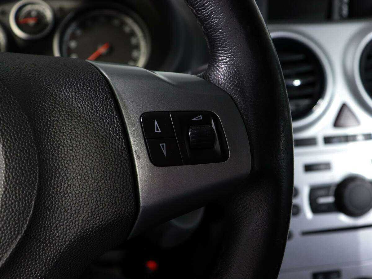 Опель Корса б/у, 2013, Автоматическая. Фото: #14