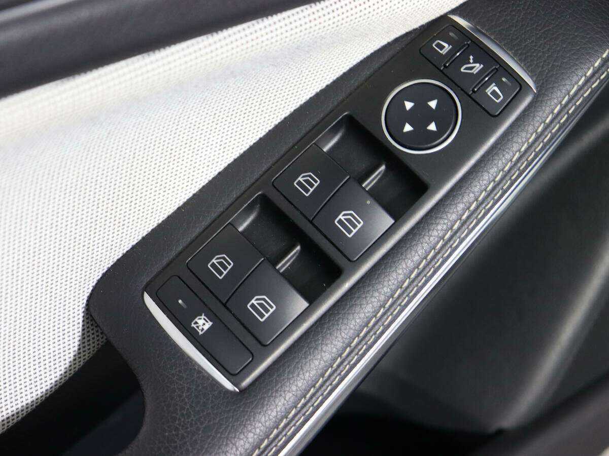 Мерседес-Бенц А-Класс б/у, 2014, Роботизированная. Фото: #14