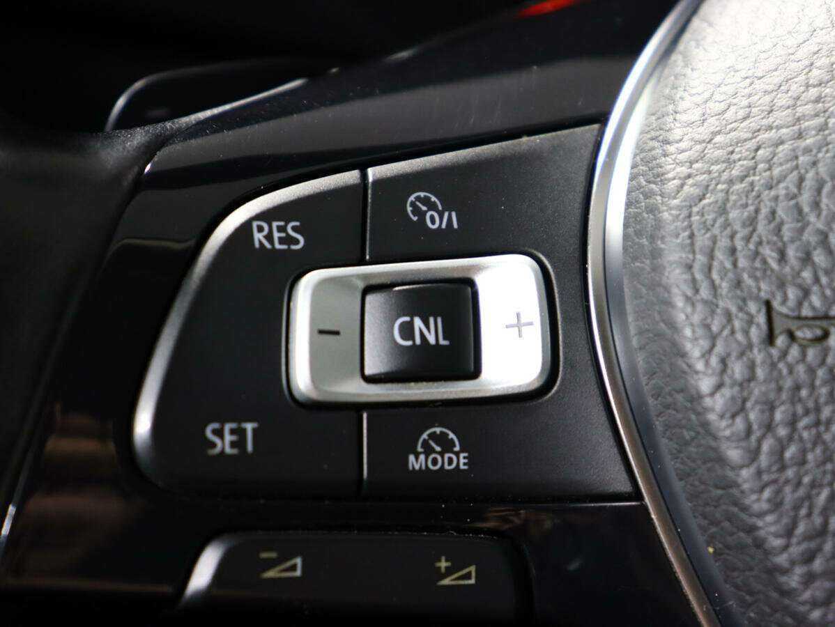 Фольксваген Тигуан б/у, 2018, Роботизированная. Фото: #17