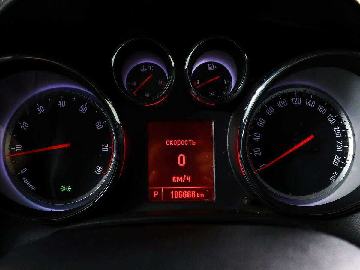 Опель Астра б/у, 2014, Автоматическая. Фото: #8