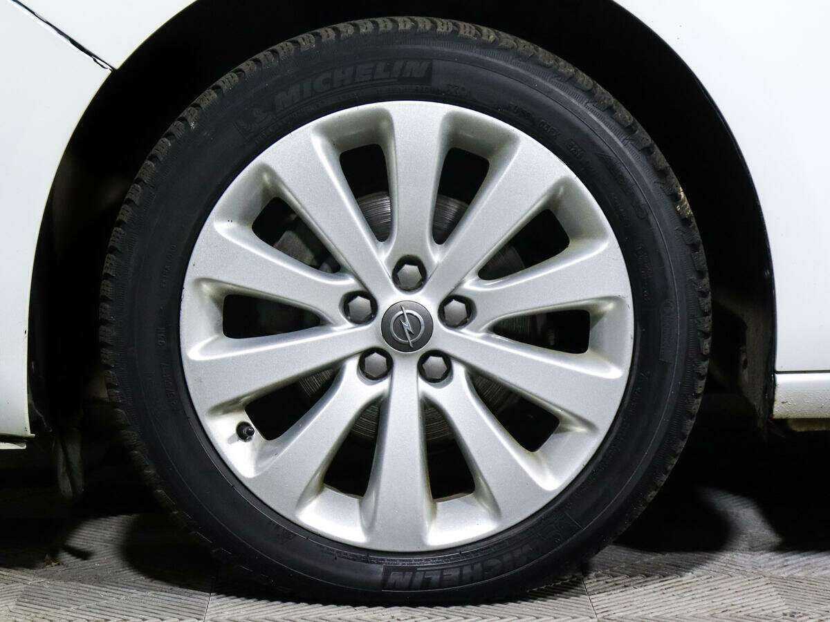 Опель Астра б/у, 2014, Автоматическая. Фото: #14