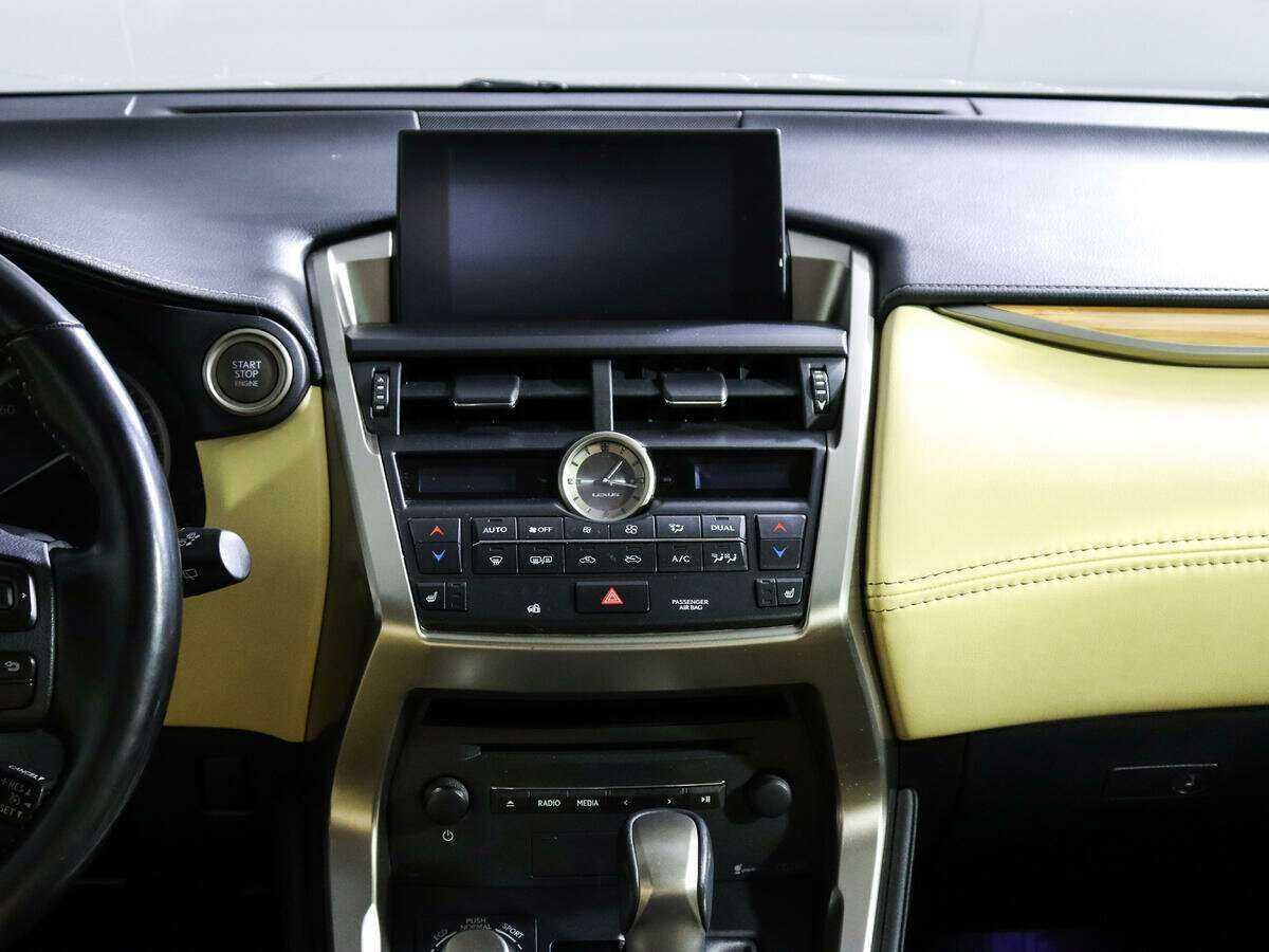 Лексус Н-Икс б/у, 2016, Вариатор. Фото: #9