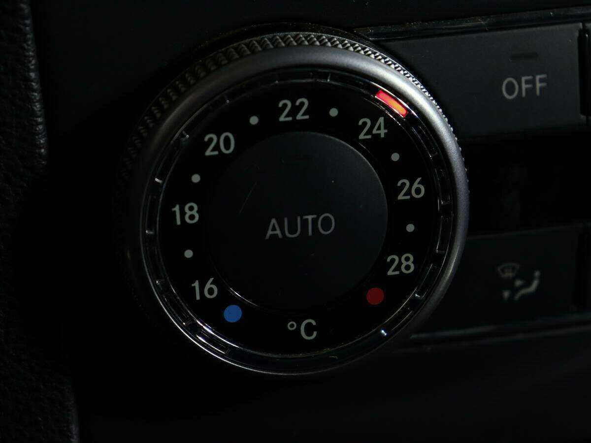 Мерседес-Бенц ГЛК-Класс б/у, 2012, Автоматическая. Фото: #15