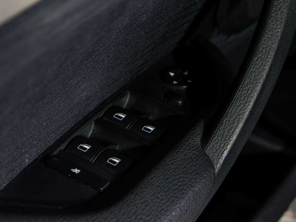 БМВ Икс1 б/у, 2012, Автоматическая. Фото: #12